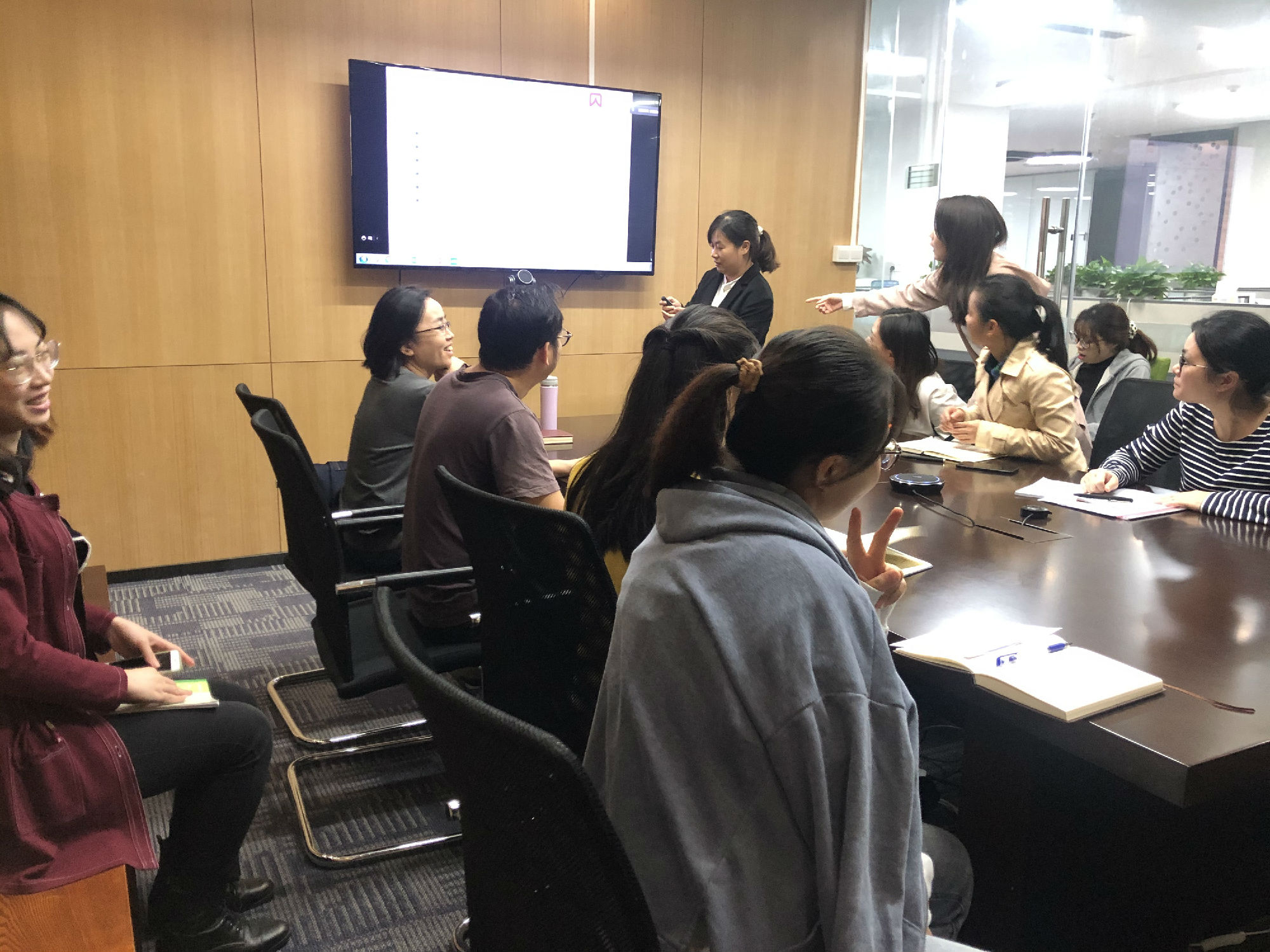 2020年12月11日，质量部总监李春莉组织培训质量风险管理规程